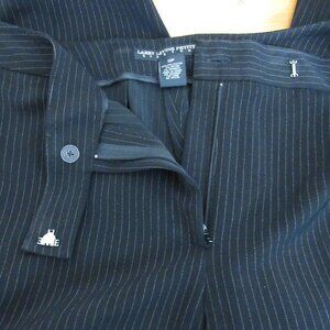 Larry Levine Womens Dress Pants Size 12P Black Pinstripe Stretch Straight Leg
